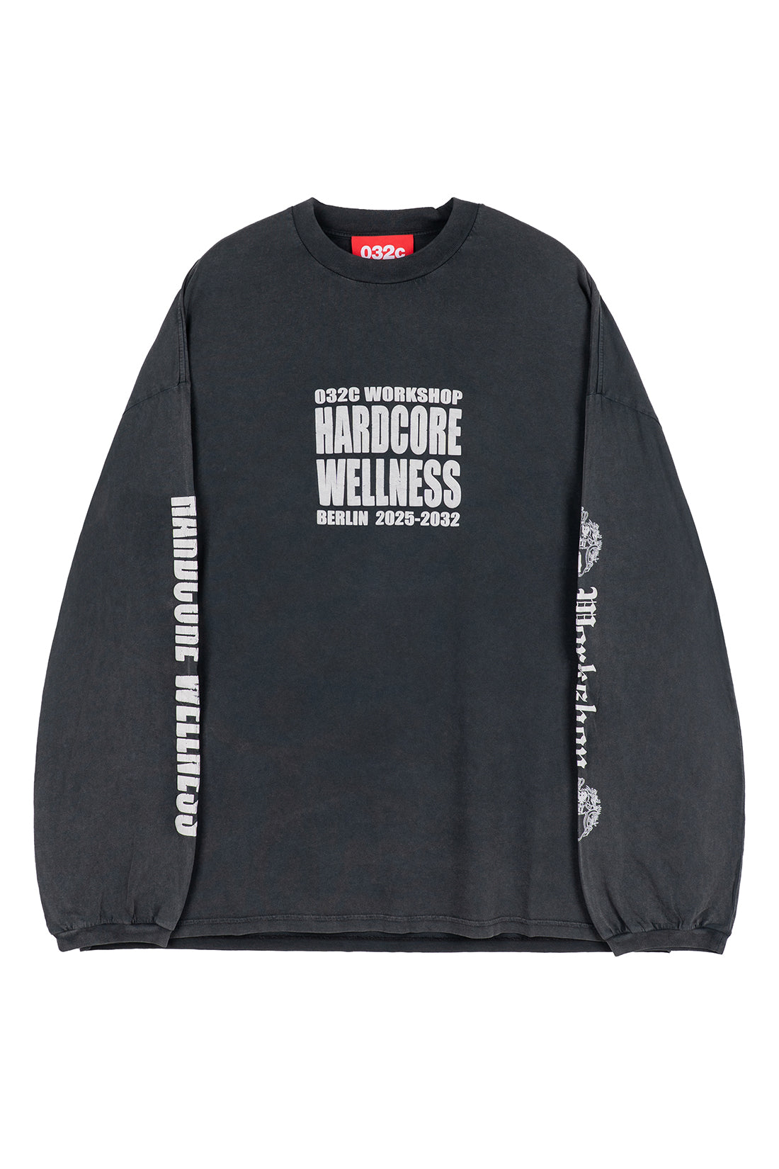 HARDCORE WELLNESS'' OVERSIZED LONGSLEEVE